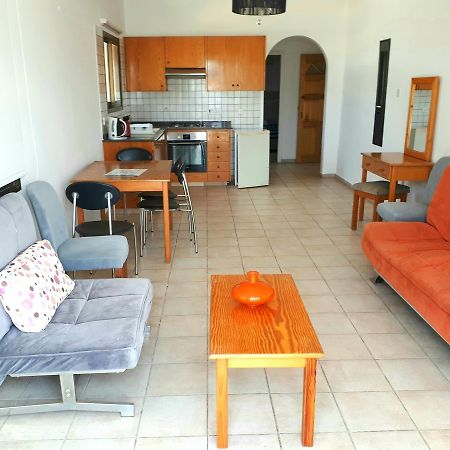 Andries Apartments Paphos Exterior foto