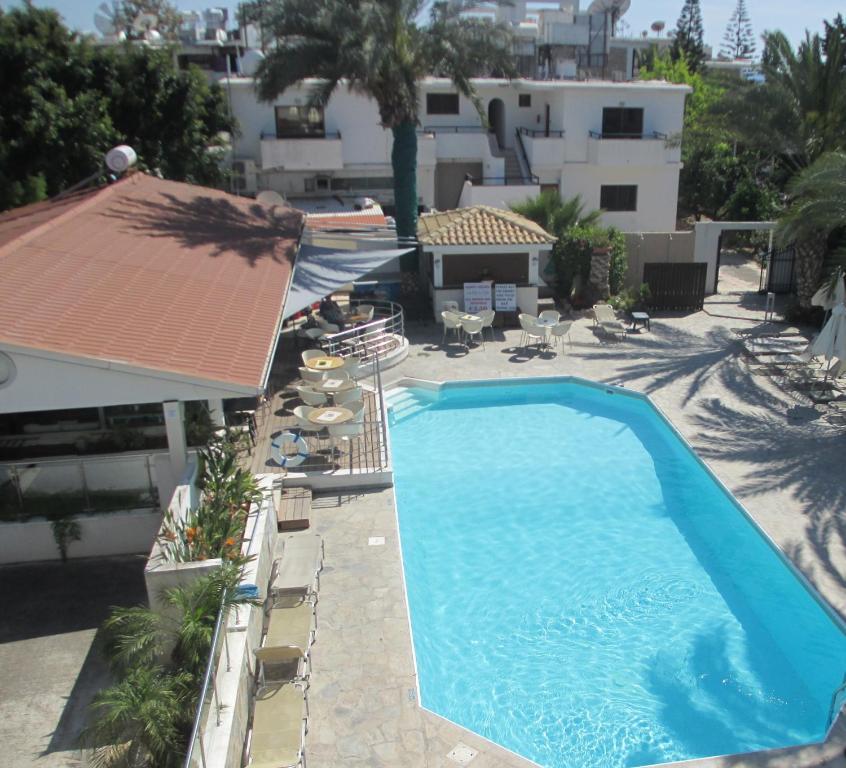 Andries Apartments Paphos Exterior foto
