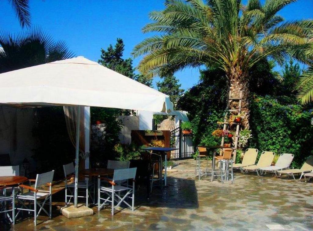 Andries Apartments Paphos Exterior foto