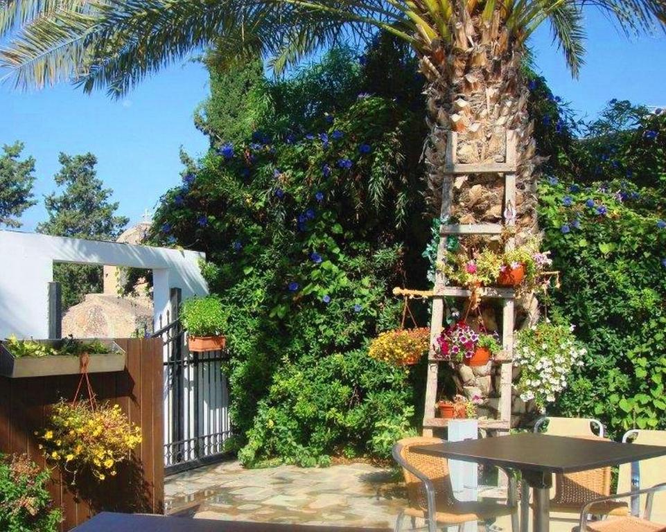 Andries Apartments Paphos Exterior foto