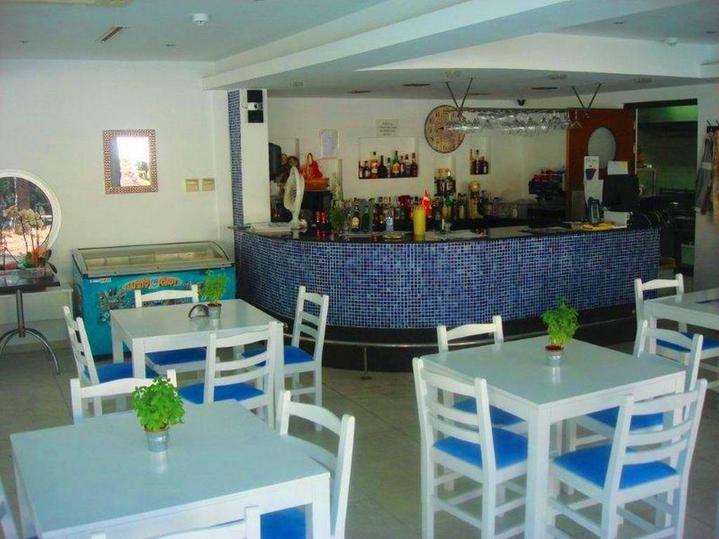 Andries Apartments Paphos Exterior foto